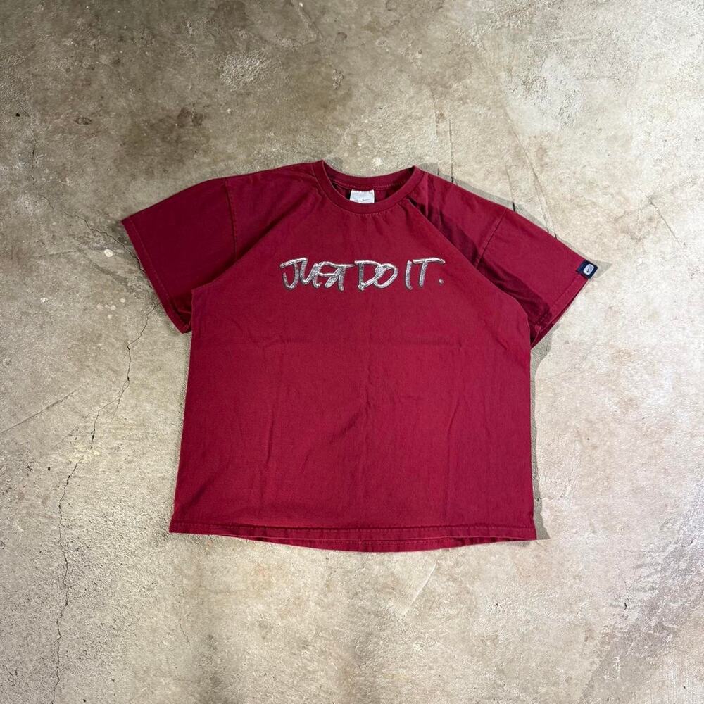 Vintage Y2K Nike Just Do It Graphic T-Shirt